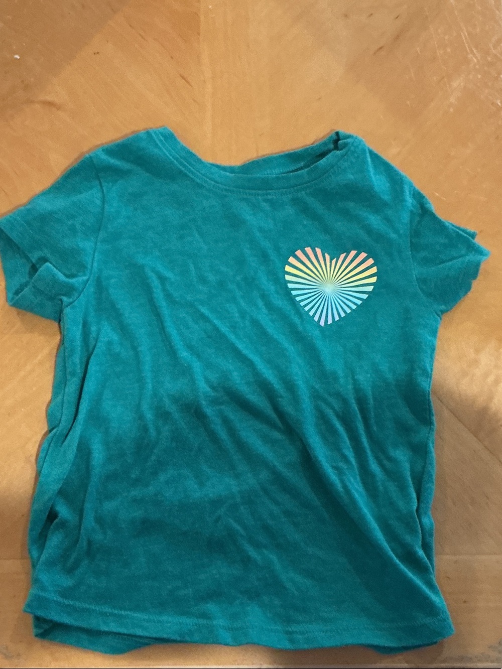 Old Navy Teal Short-Sleeve Tee with Radiant Heart Graphic
